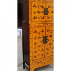 Armoire chinoise jaune....