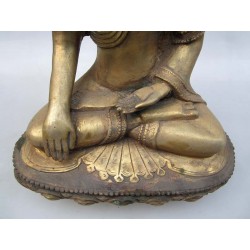 Guan Yin in Varada Mudra