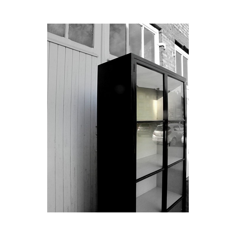 Hoher schwarzer Schaukasten 110 cm | China Collection