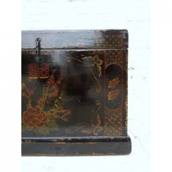 Chinese trunk with flowers and butterflies 89 cm