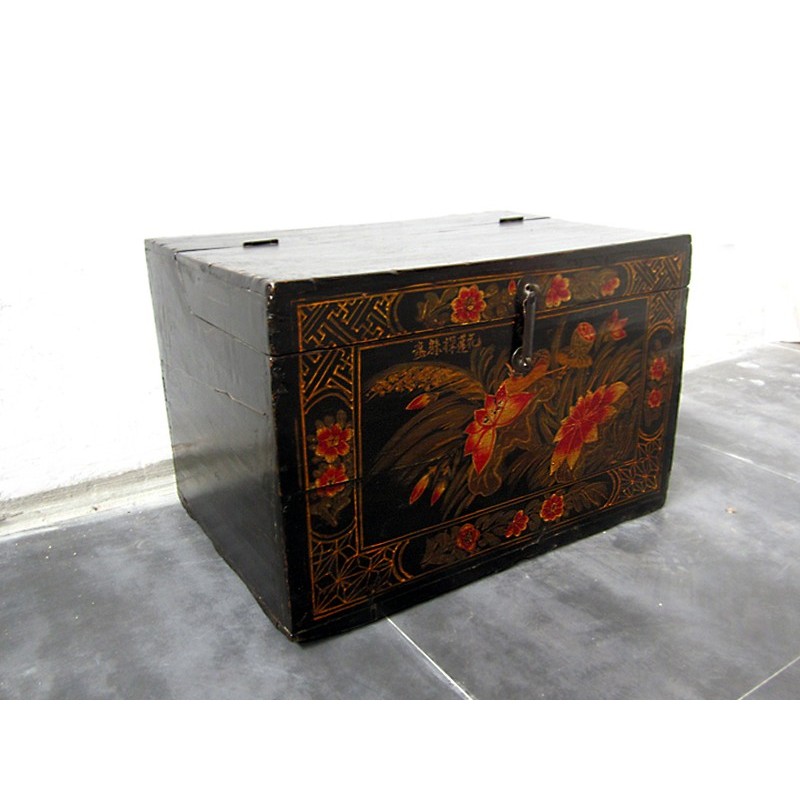 Chinese trunk with flowers 41 cm
