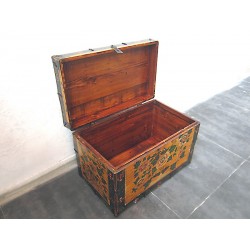 Old Chinese trunk with painting 52 cm