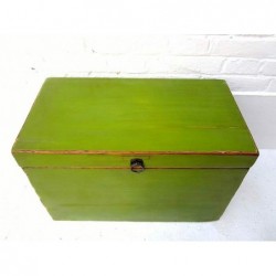 Chinese green chest 56 cm