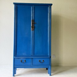 Large blue lacquered Ming...
