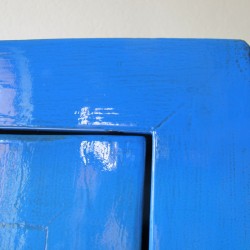 Chinesischer hellblau lackierter Schrank
