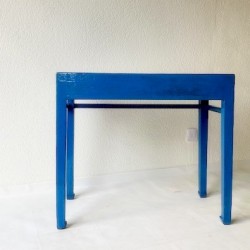 Console-desk in blue...