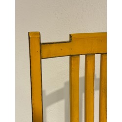 Chaise vintage laquée jaune