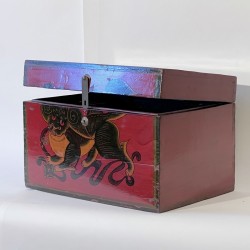Small painted trunk 49 cm