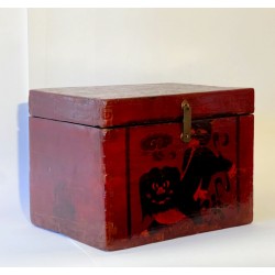 Chinese chest painted 47 cm