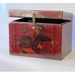 Chinese chest painted 47 cm
