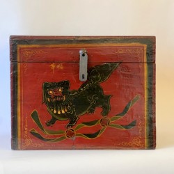 Old Chinese book trunk 44 cm