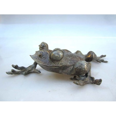 Chinese bronze. Frog